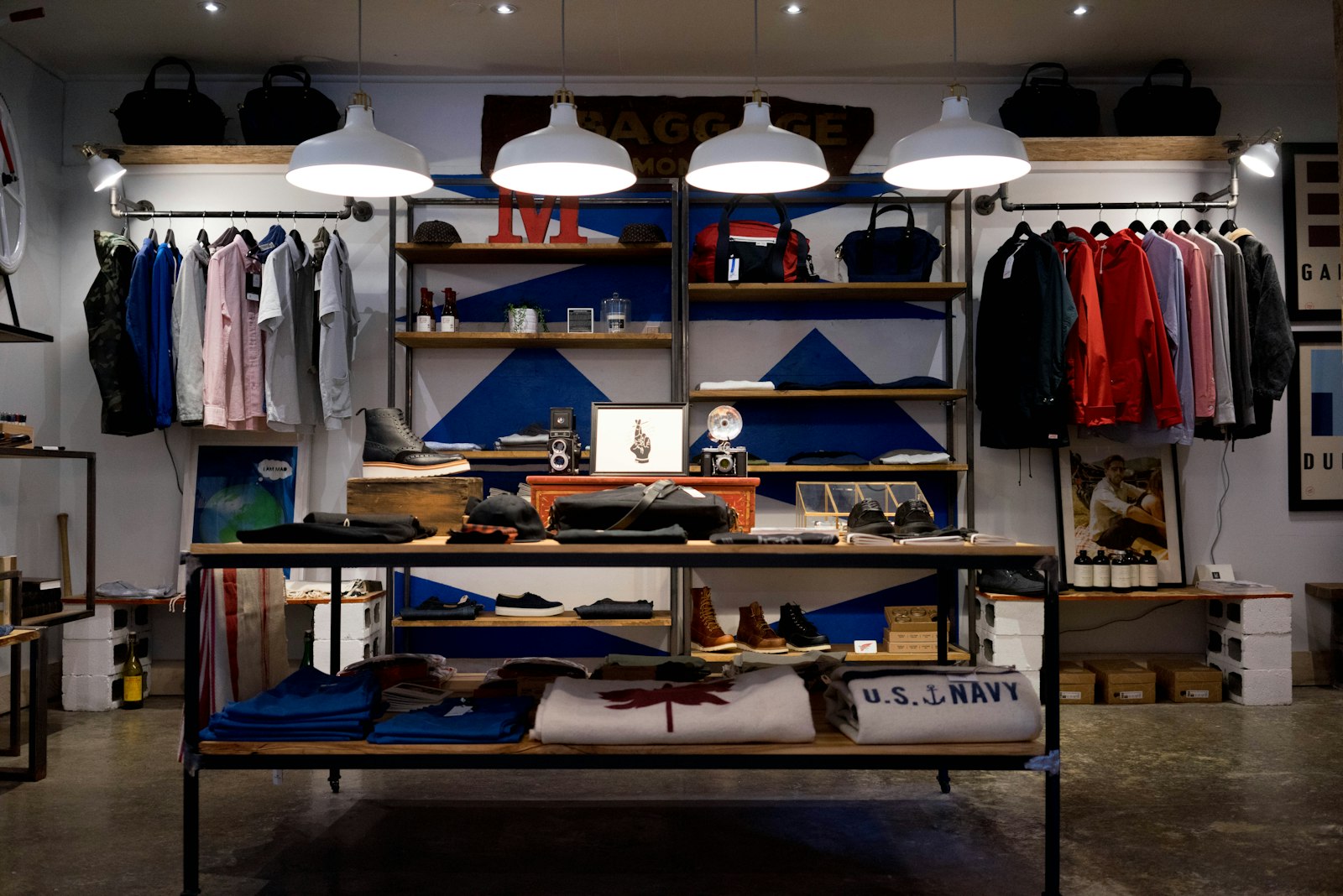 Interior de un comercio en Mallorca